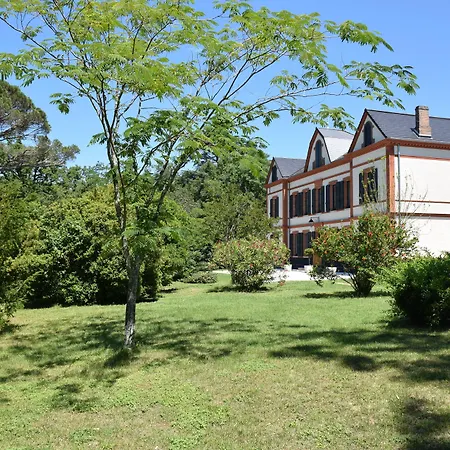 Domaine D'en Fargou فندق 4*